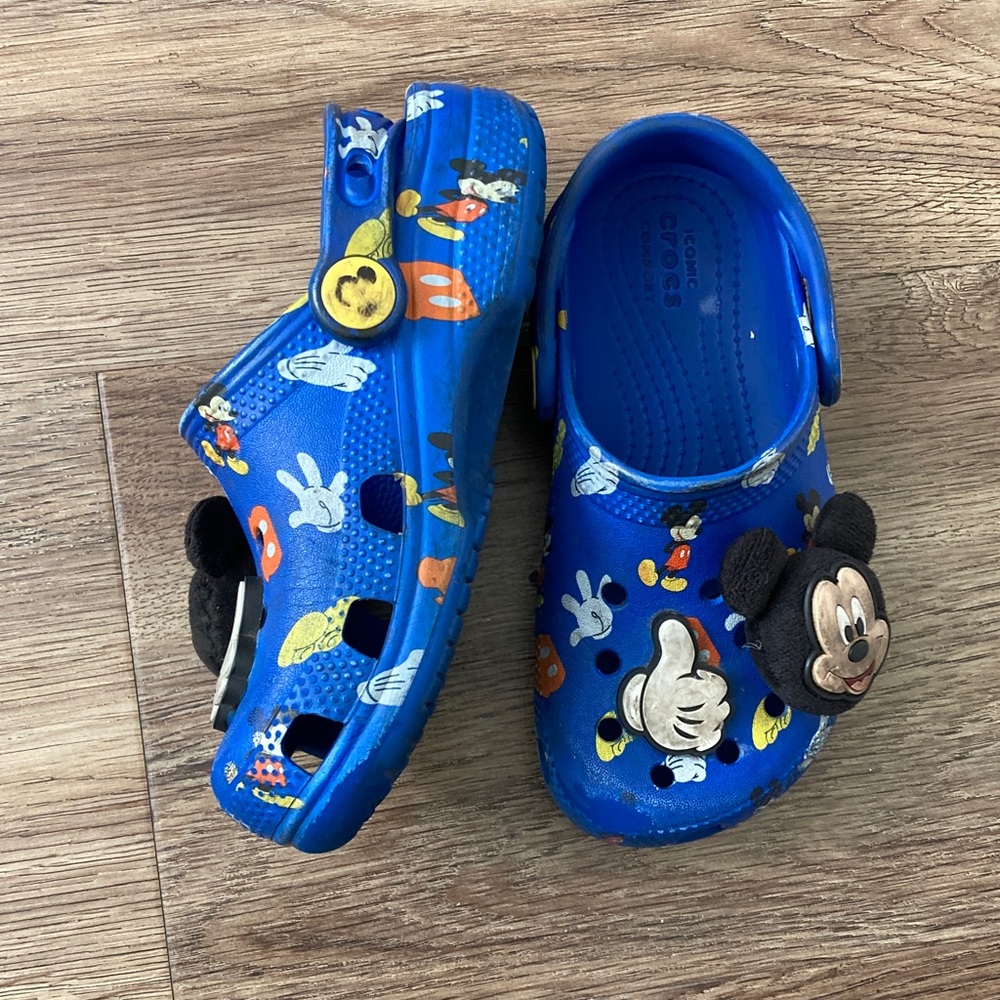 CROCS Kids Blue Mickey Mouse Sandals - Picture 2 of 5